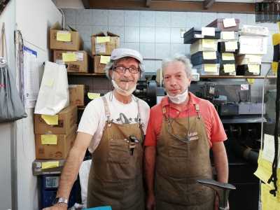 A darci il benvenuto sono i due fratelli Andrea e Augusto Maurelli che ci raccontano la loro storia